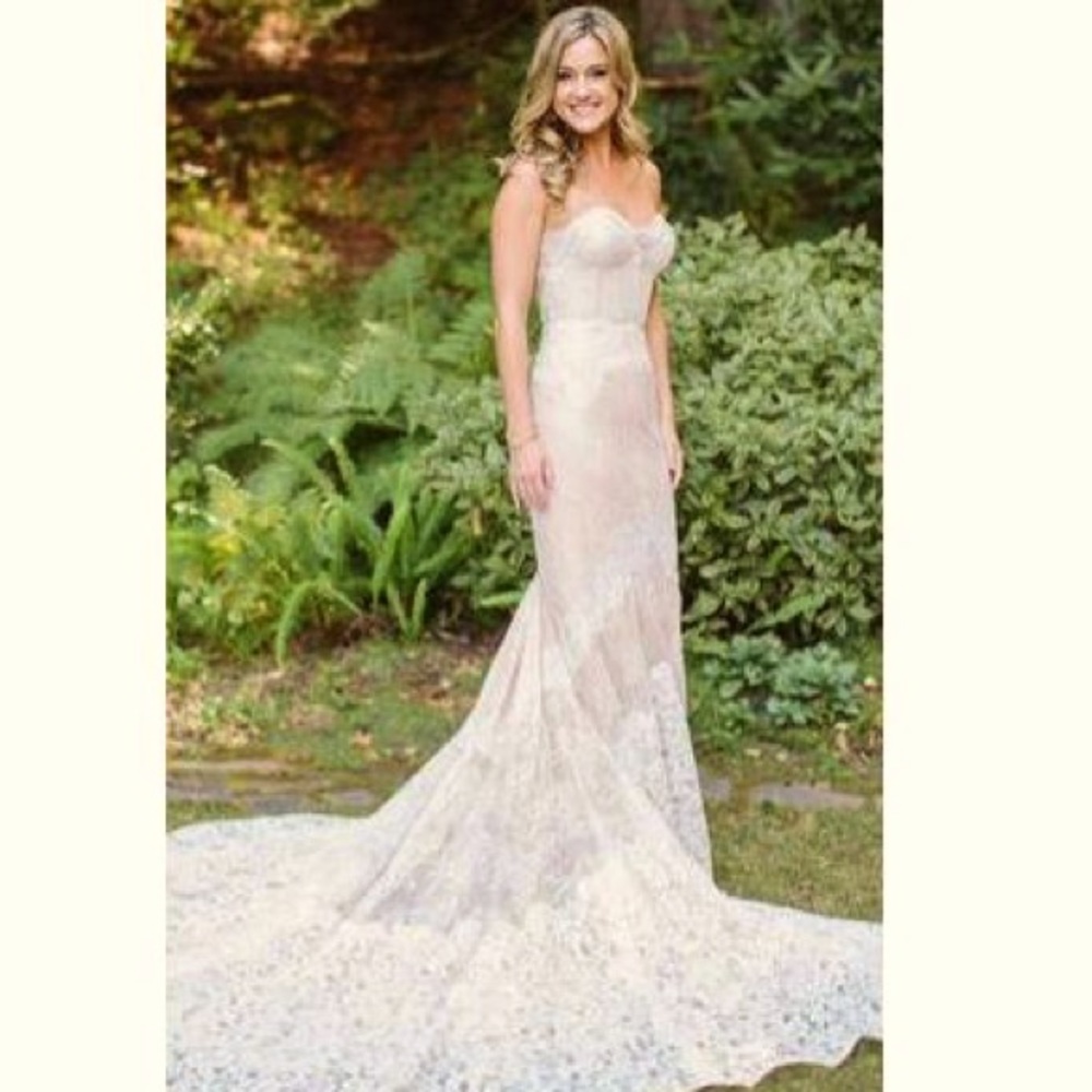 Inbal Dror 14-10 Wedding Dress